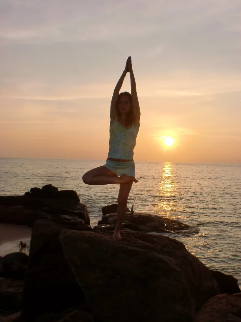 Yoga Session mit Blick auf den Ozean bei Villa Lanka Flair